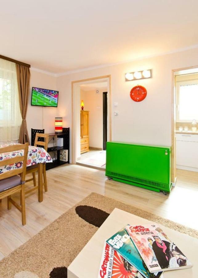Cherry Tree Art House Belgrade Exterior photo